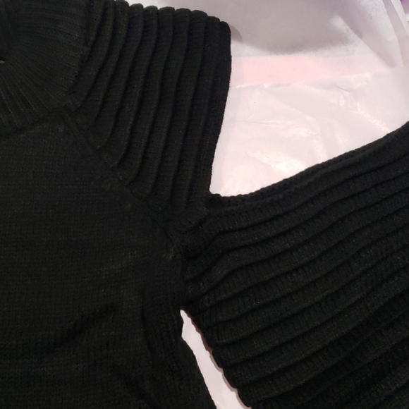Black Cut Out Sleeve Knit Sweater NWT - Picture 5 of 6